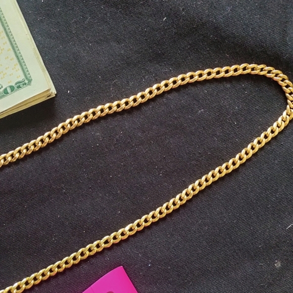 14k gold solidCuban
